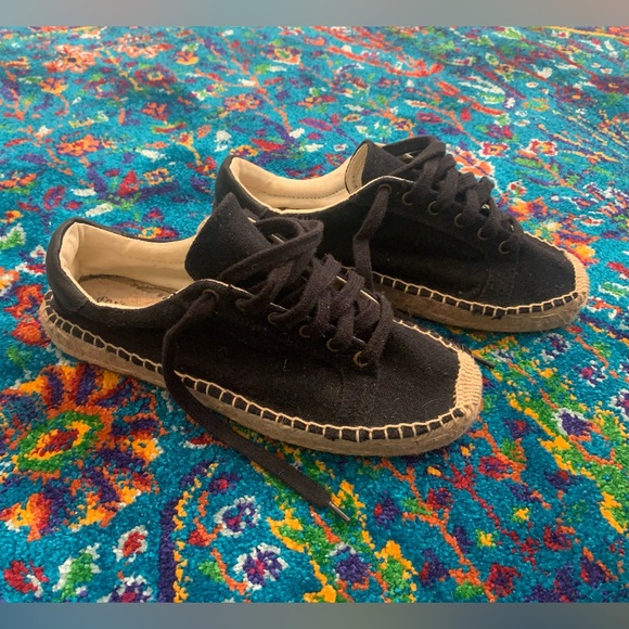 Never worn too small re-posh. Soludos brand super cute espadrilles. Black. - Picture 5 of 5